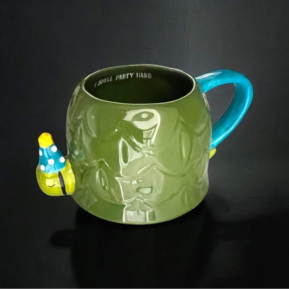 💖 “I Shell Party Hard” Ceramic Mug 💖